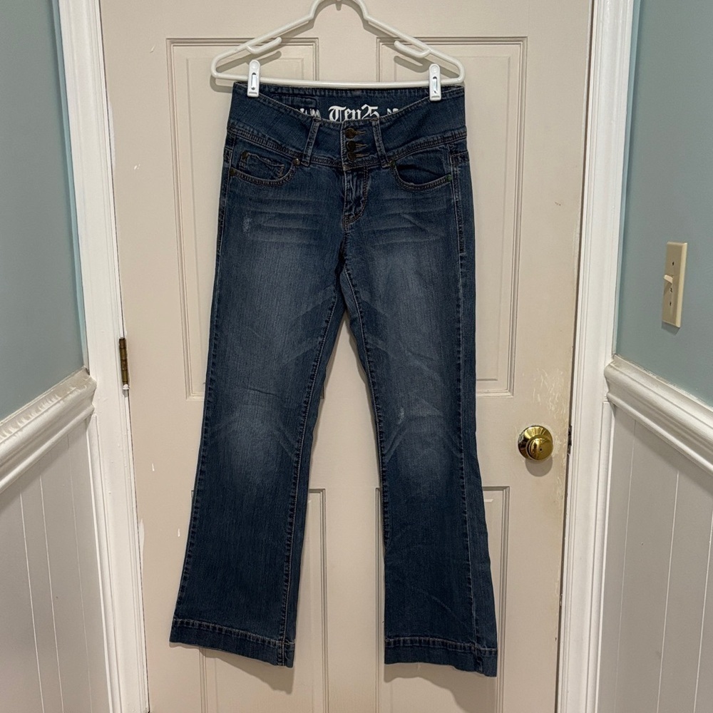 Ten25 Premium Denim Y2K Style Flare Jeans Low Rise Size 9/10